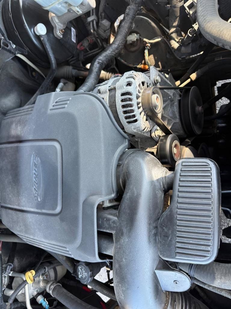 Used 2009 Chevrolet Avalanche LTZ RWD image 38