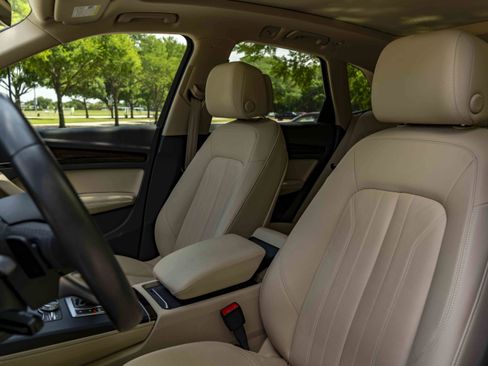 Used 2019 Audi Q5 2.0T Premium Plus AWD/4WD image 17