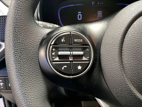 Used 2025 Kia Soul LX image 23