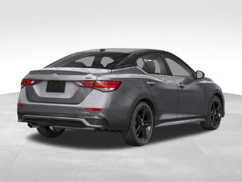 Used 2024 Nissan Sentra SR w/ SR Premium Package FWD image 2