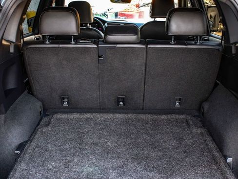 Used 2022 Volkswagen Tiguan SE R-Line image 43