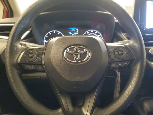 Used 2023 Toyota Corolla LE image 19