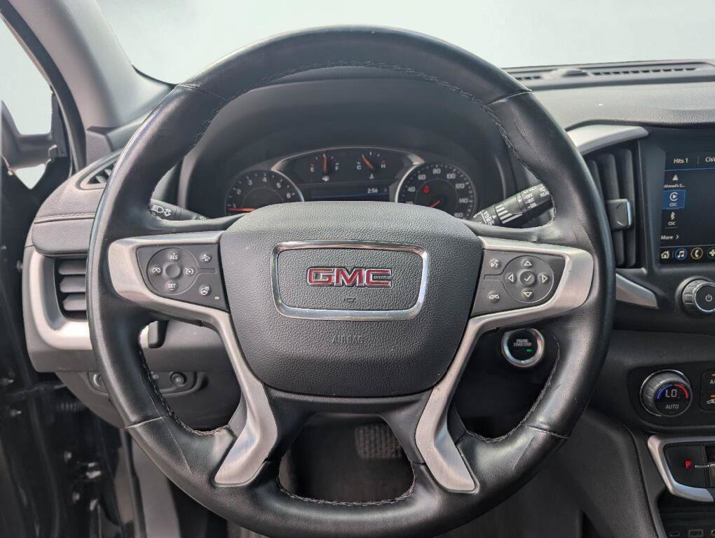 Used 2024 GMC Terrain SLT AWD/4WD image 8