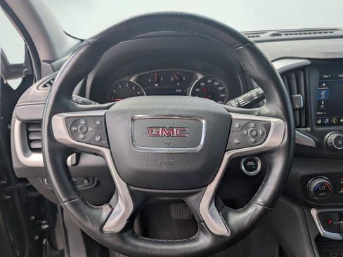 Used 2024 GMC Terrain SLT AWD/4WD image 8