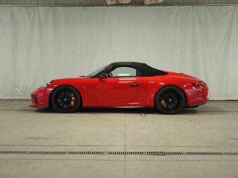 Used 2019 Porsche 911 Speedster image 2