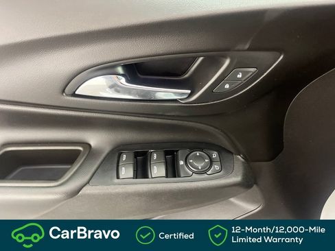 Used 2018 Chevrolet Equinox LT AWD/4WD image 21
