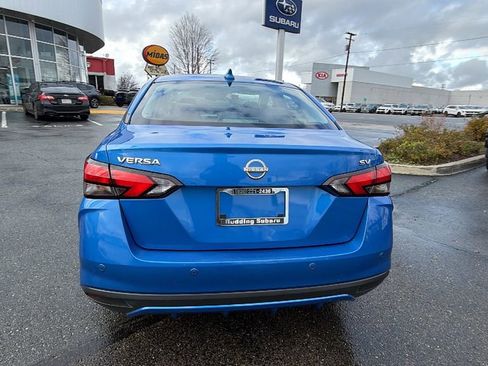 Used 2023 Nissan Versa SV image 5