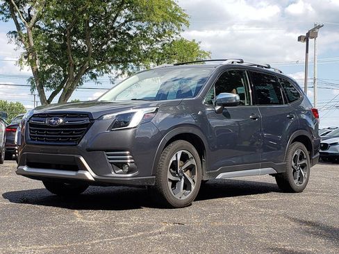 Used 2022 Subaru Forester Touring w/ Popular Package #2 AWD/4WD image 1