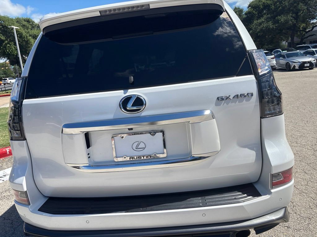 Certified 2023 Lexus GX 460 Premium AWD/4WD image 4