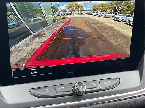 Used 2025 Chevrolet Blazer LT image 30