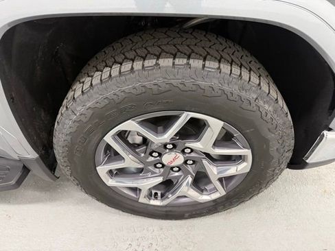 New 2026 GMC Sierra 1500 SLT w/ SLT Premium Plus Package AWD/4WD image 4