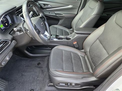 Certified 2023 Chevrolet Bolt EUV Premier w/ Sun & Sound Package image 10