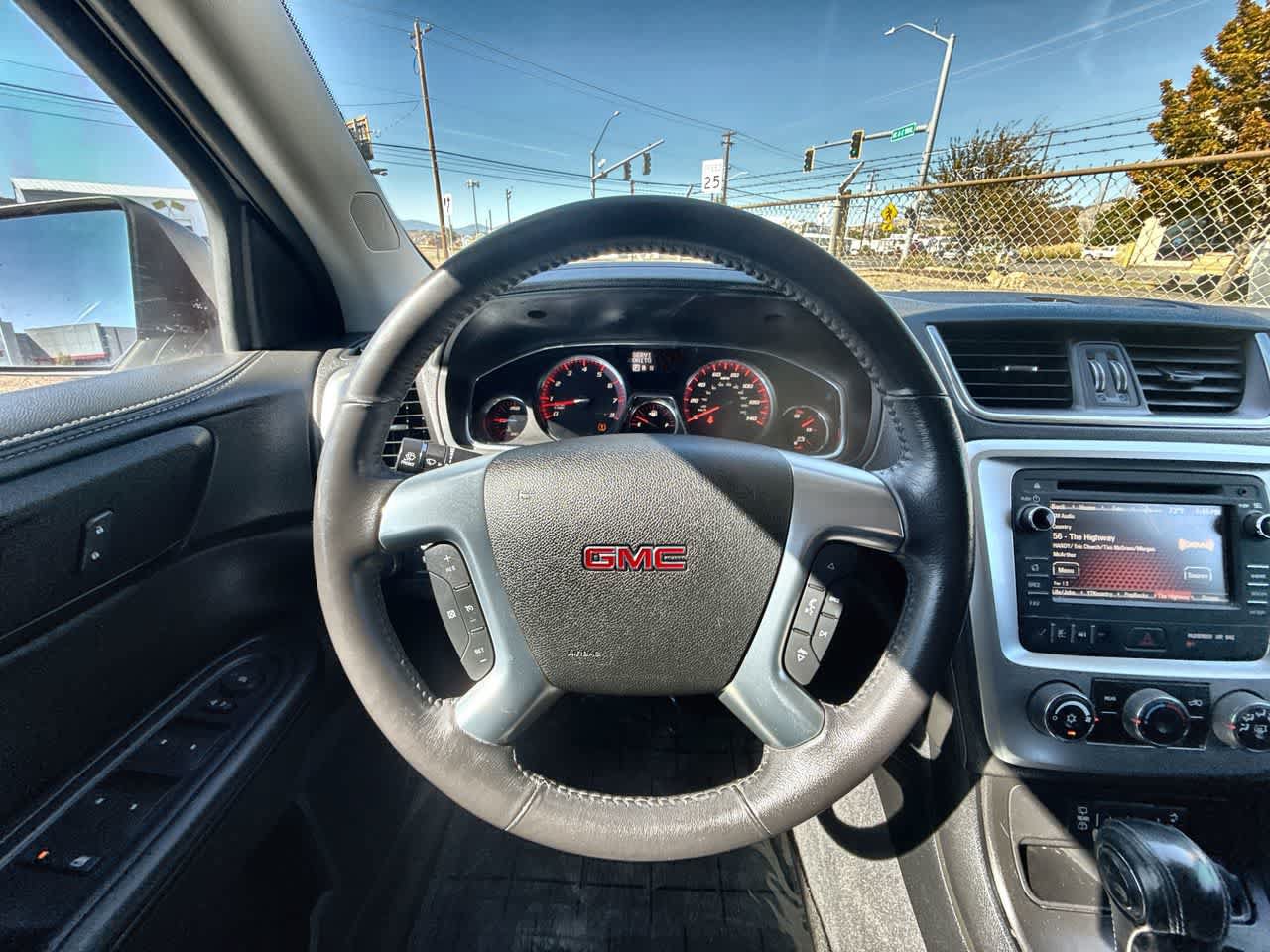 Used 2015 GMC Acadia SLE AWD/4WD image 17