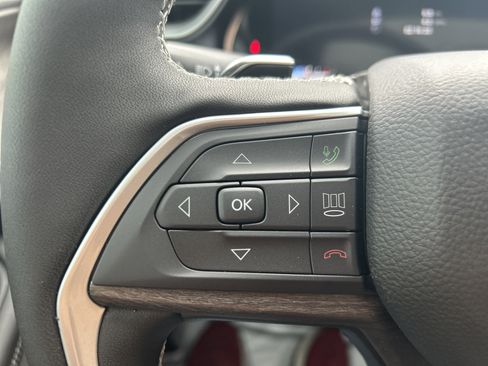 New 2025 Jeep Grand Cherokee L Limited w/ Luxury Tech Group II image 18