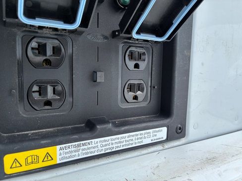 Used 2022 Ford F150 XL w/ Trailer Tow Package image 18