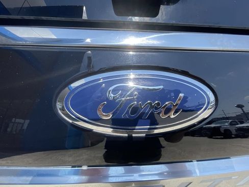 Used 2021 Ford Expedition Platinum RWD image 30