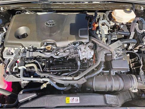 Used 2025 Toyota Camry LE image 21