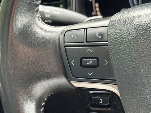 Certified 2025 Toyota Camry SE FWD image 36