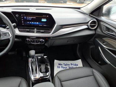 Used 2025 Chevrolet Trax ACTIV w/ Driver Confidence Package image 15