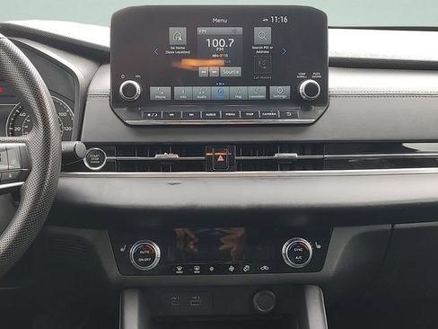 Used 2023 Mitsubishi Outlander SE FWD image 13