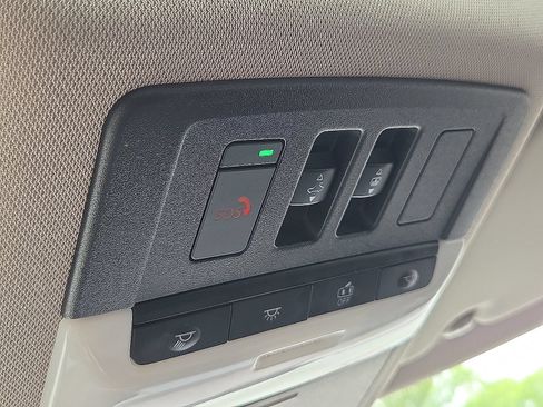 Used 2022 Nissan Rogue Platinum w/ Head-Up Display Package FWD image 21