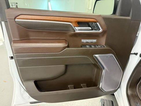 Used 2023 GMC Sierra 1500 Denali w/ Denali Reserve Package image 13