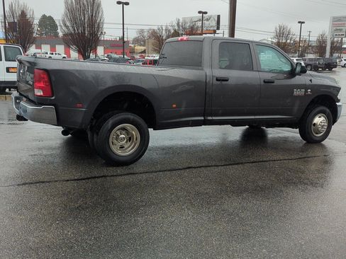Used 2018 RAM 3500 Tradesman w/ Chrome Appearance Group image 7