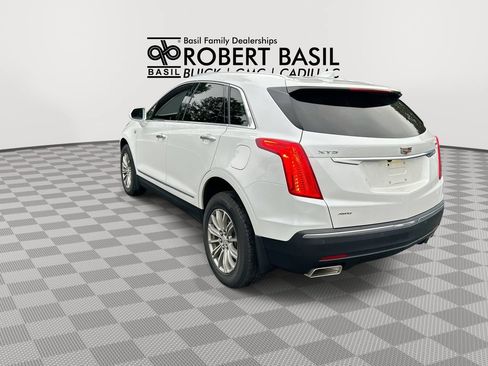 Used 2017 Cadillac XT5 Luxury w/ Driver Awareness Package AWD/4WD image 6