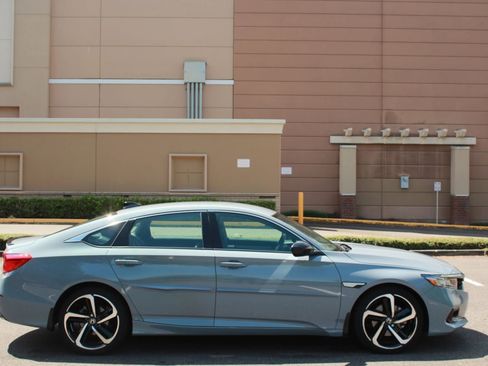 Used 2021 Honda Accord Sport image 8