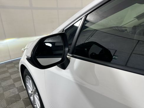 Used 2022 Toyota Corolla LE w/ LE Convenience Package FWD image 10