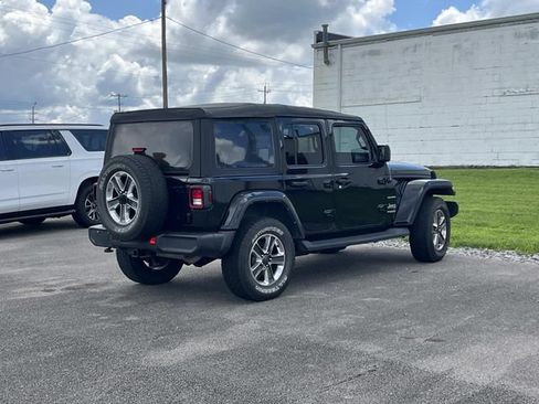 Used 2021 Jeep Wrangler Unlimited Sahara AWD/4WD image 3