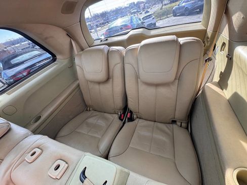 Used 2012 Mercedes-Benz GL 550 4MATIC image 12