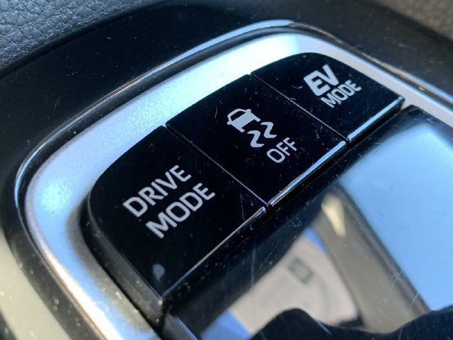 Used 2026 Toyota Corolla LE FWD image 28
