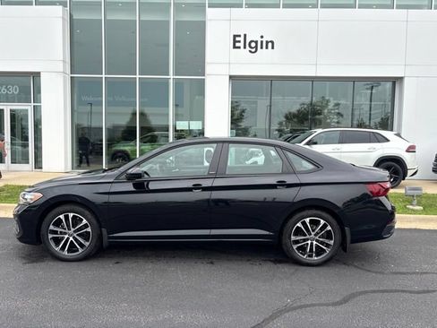 Used 2024 Volkswagen Jetta Sport FWD image 8