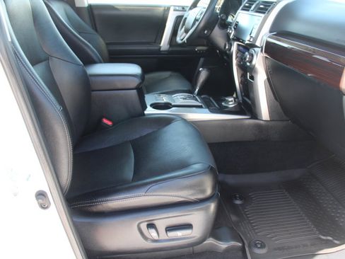 Certified 2022 Toyota 4Runner Limited AWD/4WD image 23