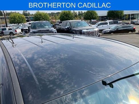 Used 2018 Chrysler Pacifica L FWD image 11