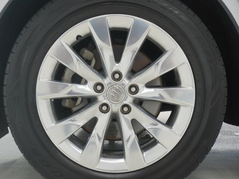 Used 2017 Buick Envision Essence FWD image 30