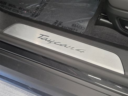 New 2025 Porsche Taycan image 24