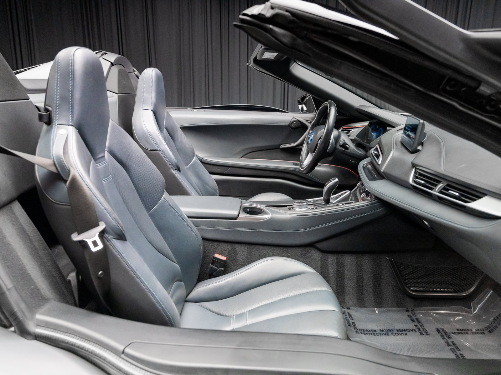 Used 2019 BMW i8 Roadster AWD/4WD image 57