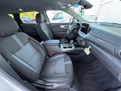 Used 2024 Chevrolet Blazer LT FWD image 16