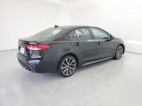 Used 2021 Toyota Corolla SE w/ Carpet Mat Package (TMS) image 5