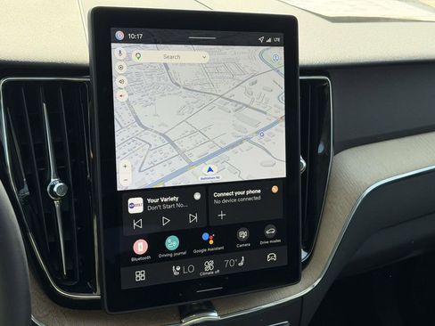 Certified 2026 Volvo XC60 B5 Plus w/ Protection Package Premier image 3