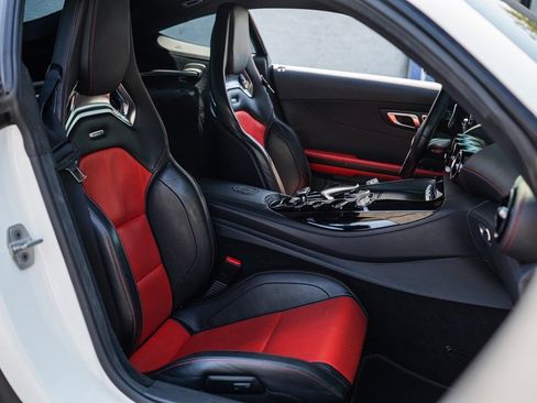 Used 2018 Mercedes-Benz AMG GT S image 22