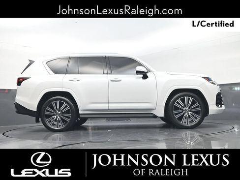 Certified 2024 Lexus LX 600 4WD w/ Luxury Package image 21