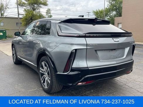 Used 2024 Cadillac Lyriq Luxury AWD/4WD image 2