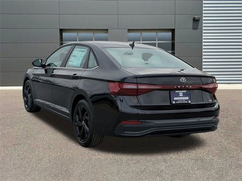 New 2026 Volkswagen Jetta SE image 5