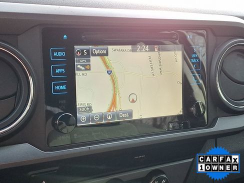 Used 2019 Toyota Tacoma TRD Sport image 29