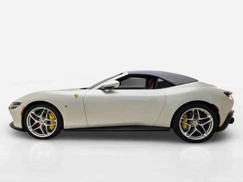 Used 2026 Ferrari Roma Spider RWD image 12