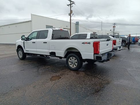 Used 2023 Ford F350 XLT AWD/4WD image 6