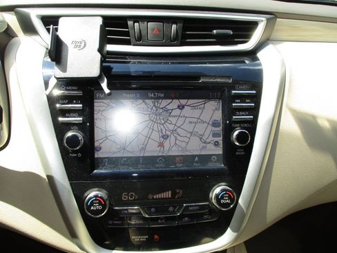 Used 2017 Nissan Murano Platinum w/ Platinum Technology Package AWD/4WD image 12